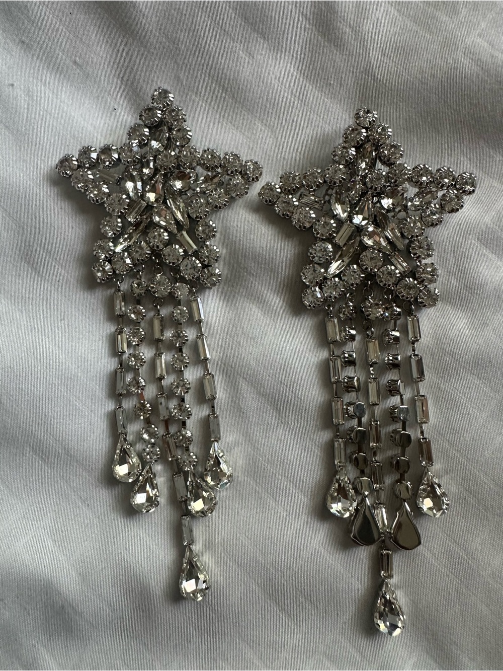 ✨Alessandra Rich Silver Crystal Star Drop Clip-on Earrings
